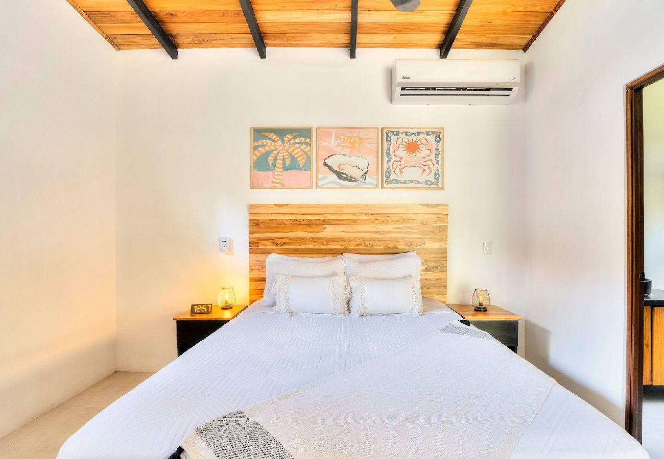 Villa in Puerto Viejo - Rosemary Villa · Private Studio for Adults + Pool