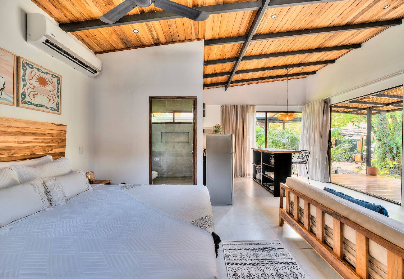 Villa in Puerto Viejo - Rosemary Villa · Private Studio for Adults + Pool