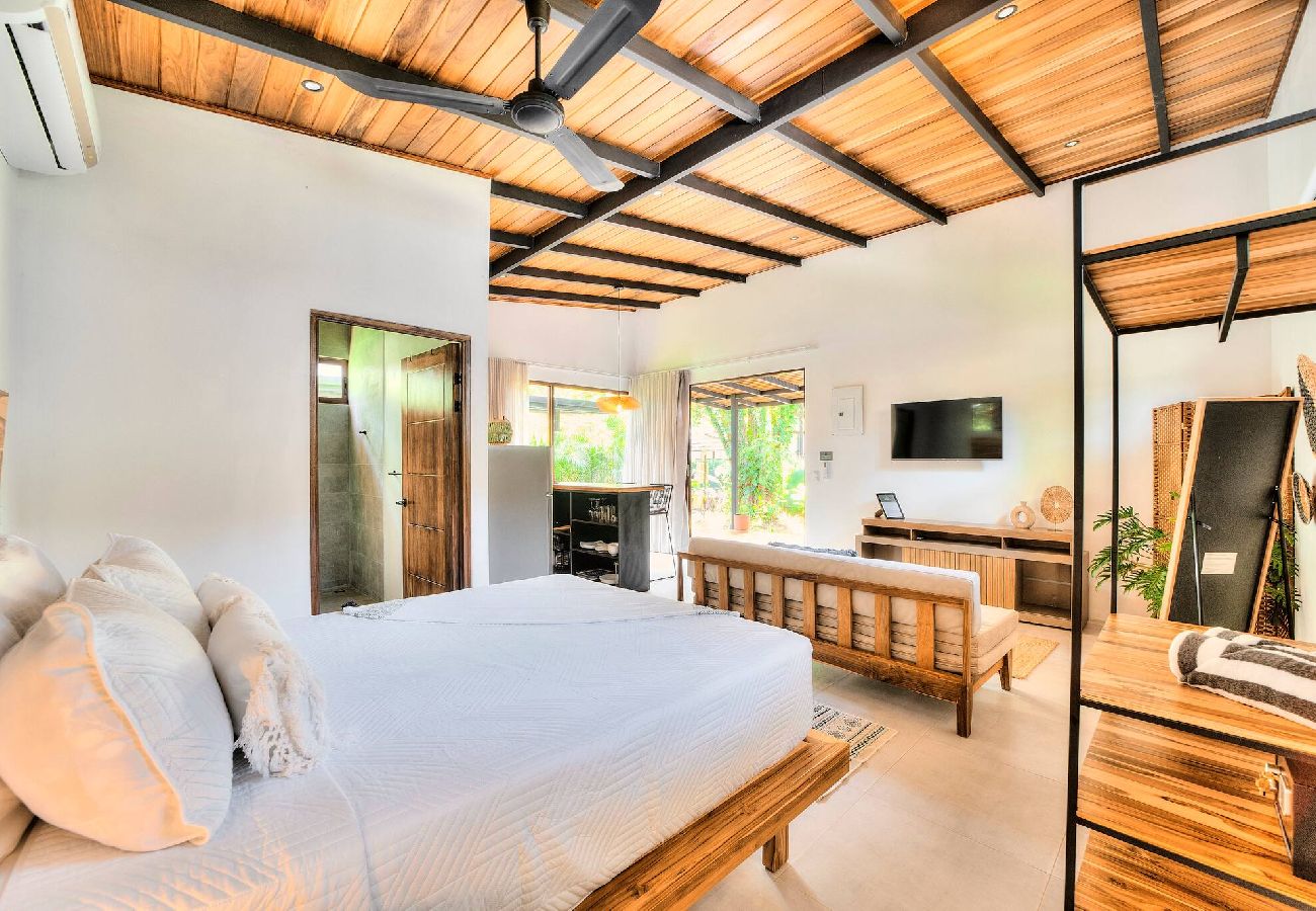 Villa in Puerto Viejo - Rosemary Villa · Private Studio for Adults + Pool
