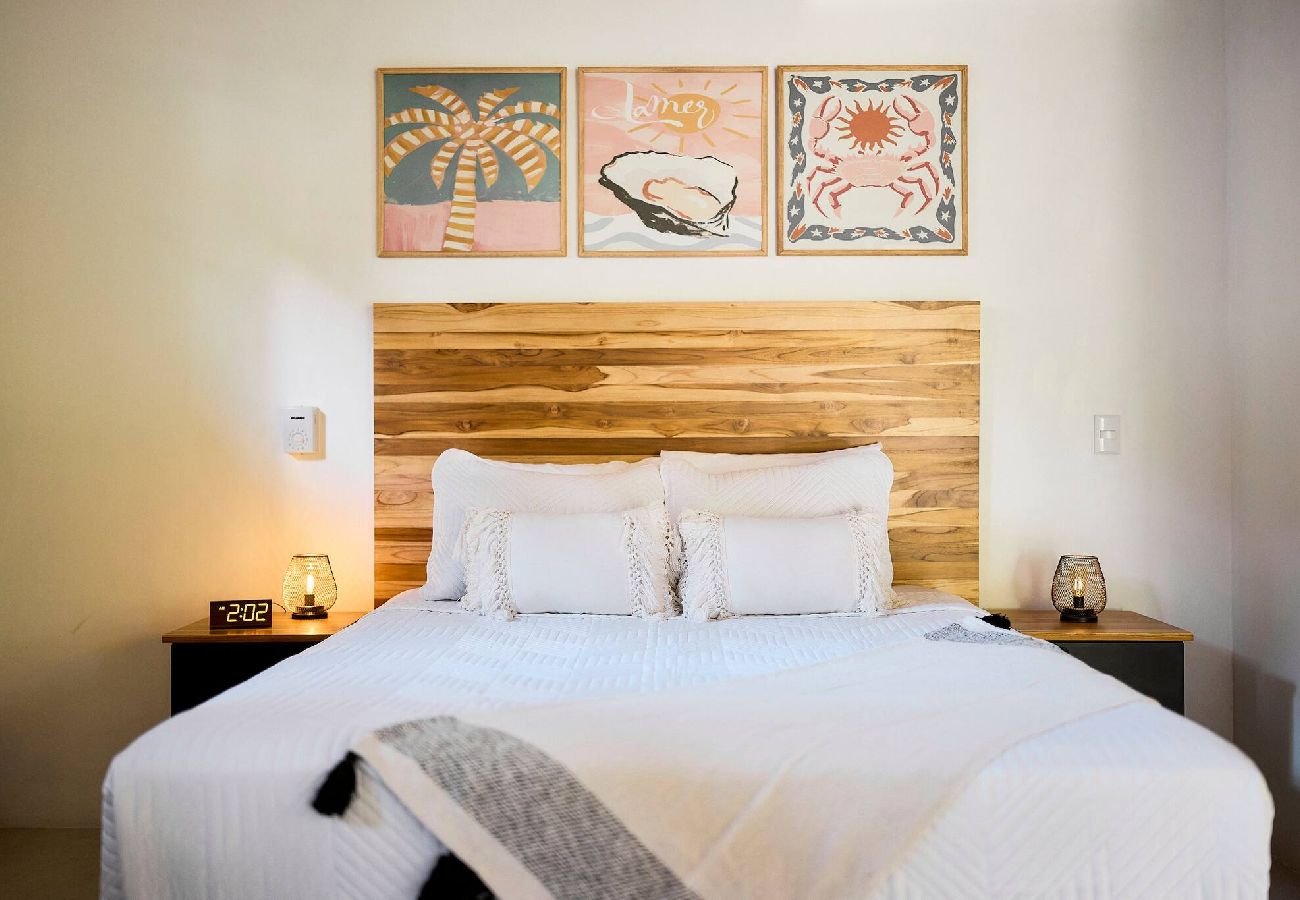 Villa in Puerto Viejo - Rosemary Villa · Private Studio for Adults + Pool