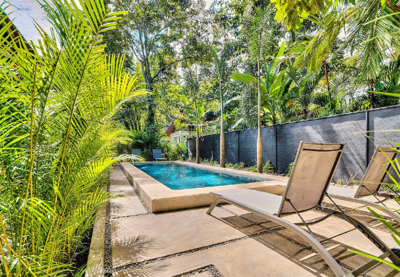 Villa in Puerto Viejo - Salt n’ Pepper Beach Lodge | 4 villas w/pool & AC 