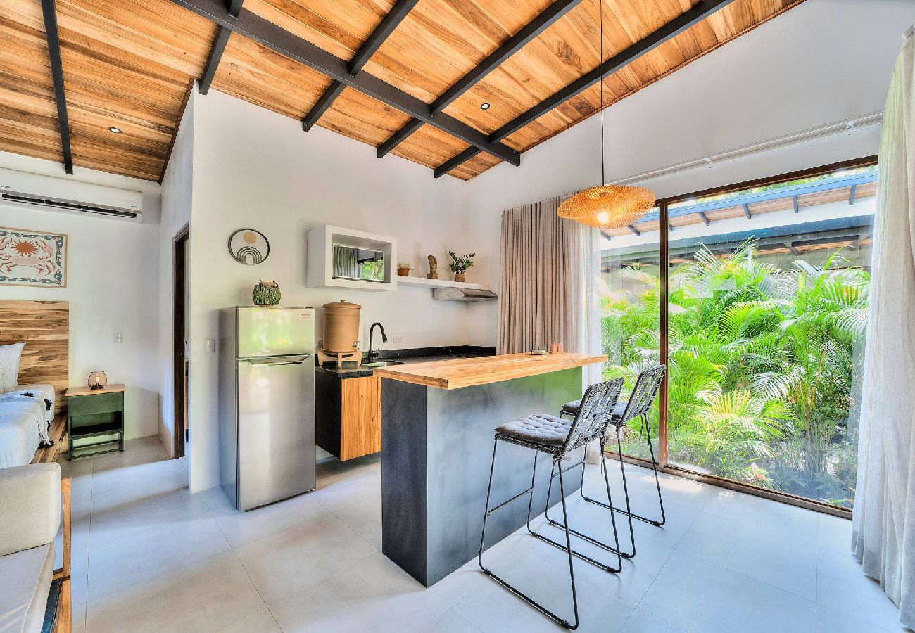 Villa in Puerto Viejo - Salt n’ Pepper Beach Lodge | 4 villas w/pool & AC 