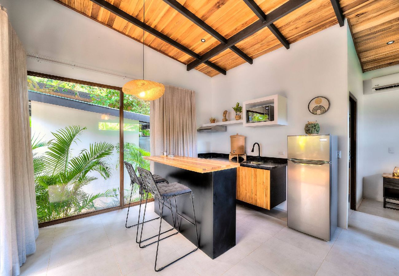 Villa in Puerto Viejo - Salt n’ Pepper Beach Lodge | 4 villas w/pool & AC 