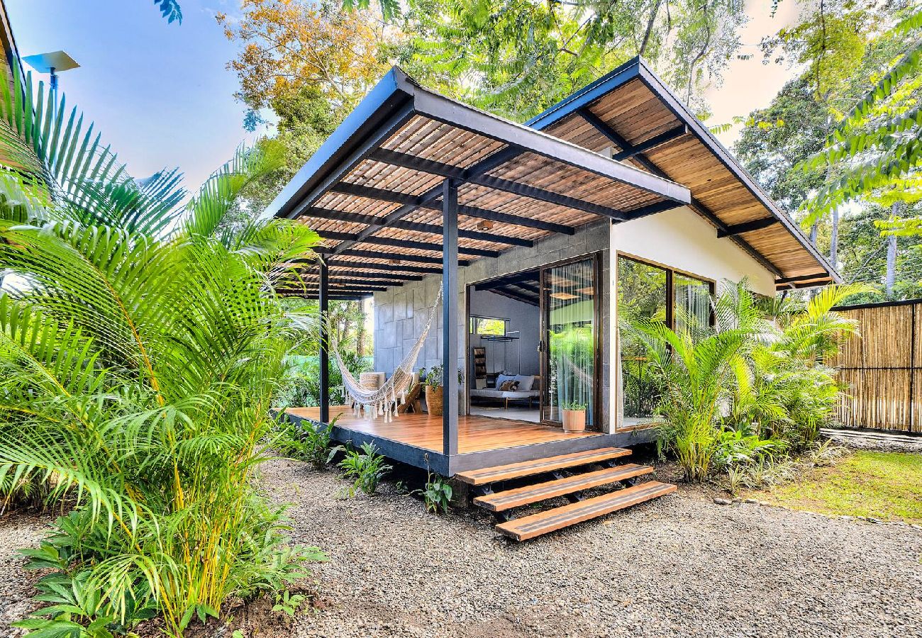 Villa in Puerto Viejo - Parsley Villa · Private Studio for Adults + Pool