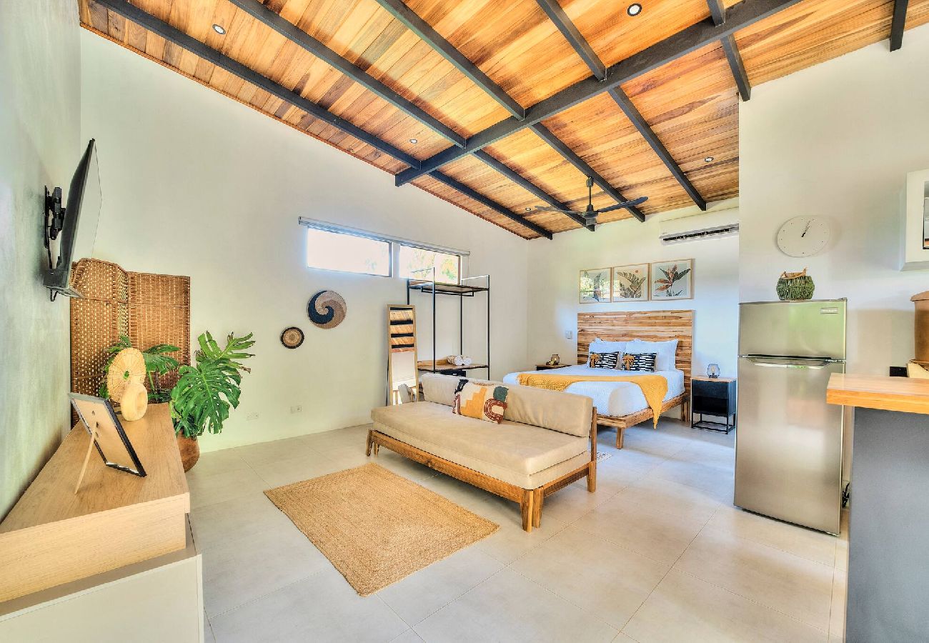 Villa in Puerto Viejo - Parsley Villa · Private Studio for Adults + Pool