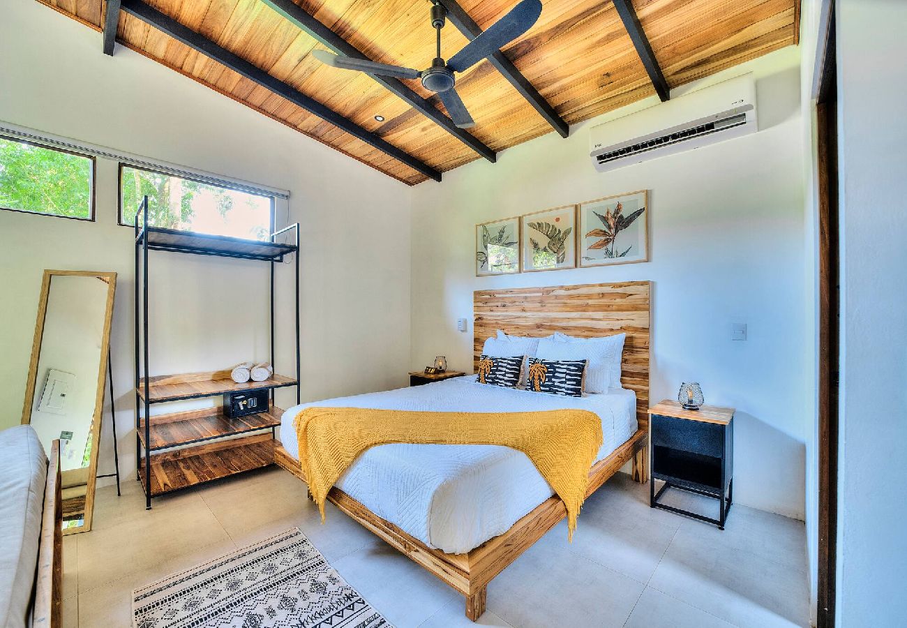 Villa in Puerto Viejo - Parsley Villa · Private Studio for Adults + Pool