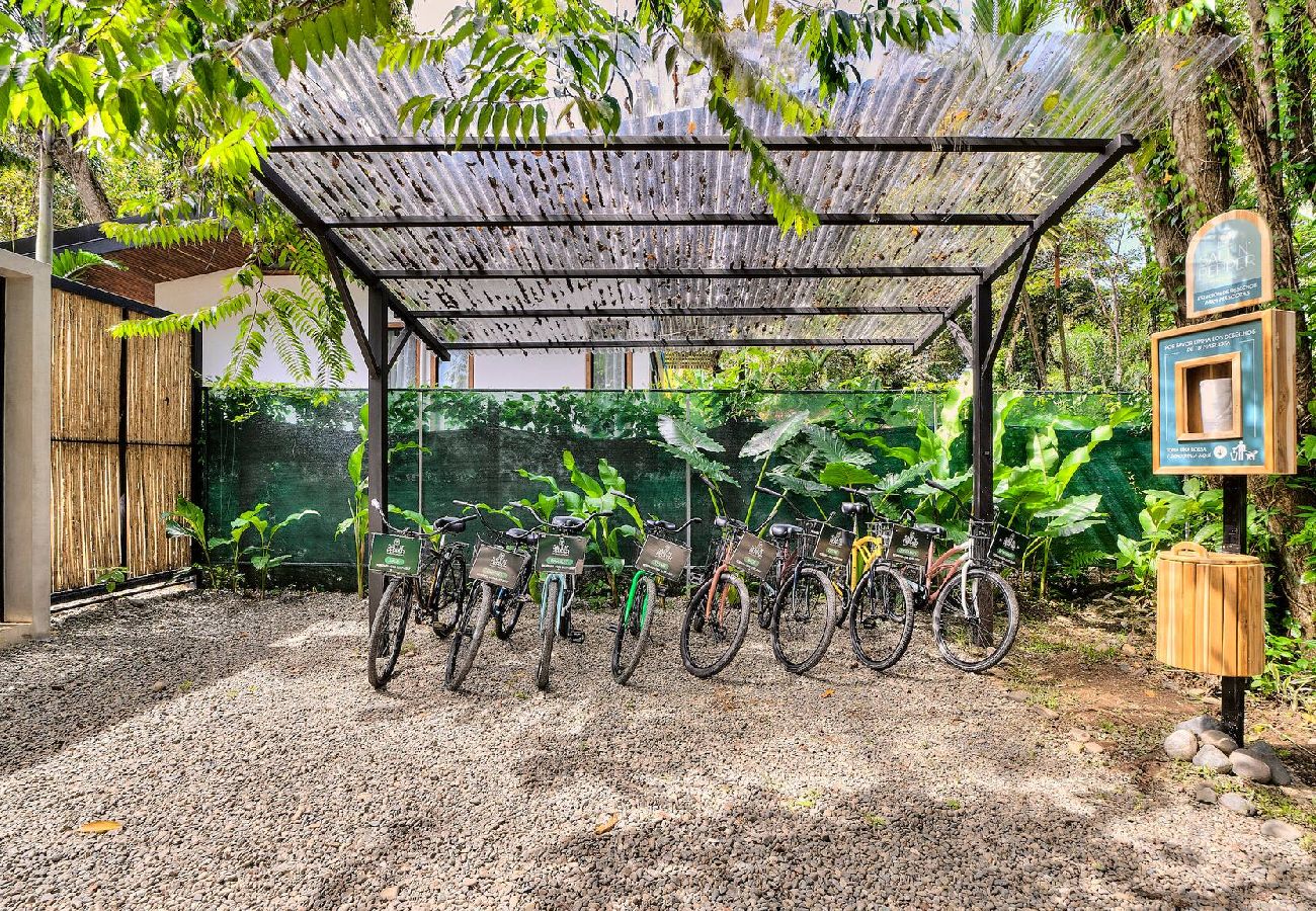 Villa in Puerto Viejo - Parsley Villa · Private Studio for Adults + Pool