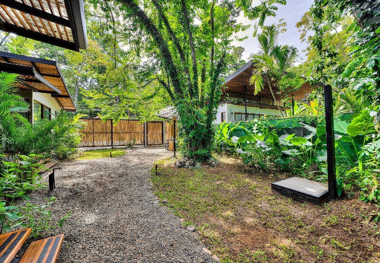 Villa in Puerto Viejo - Parsley Villa · Private Studio for Adults + Pool