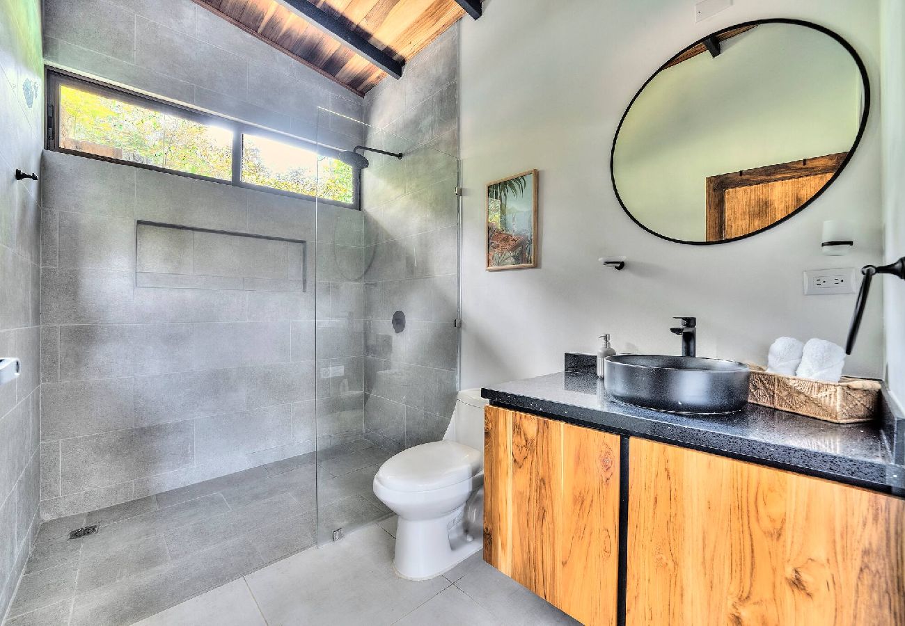 Villa in Puerto Viejo - Thyme Villa · Private Studio for Adults + Pool