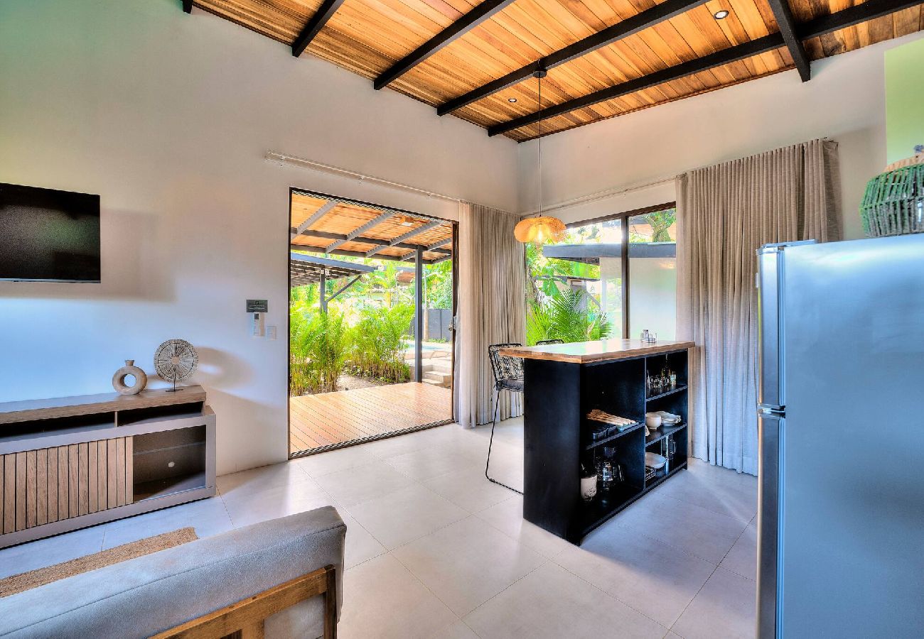 Villa in Puerto Viejo - Thyme Villa · Private Studio for Adults + Pool
