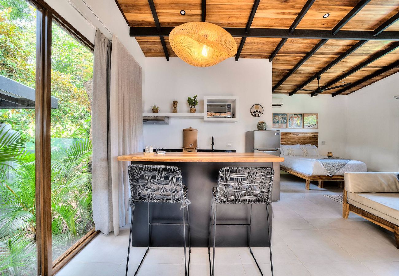 Villa in Puerto Viejo - Thyme Villa · Private Studio for Adults + Pool