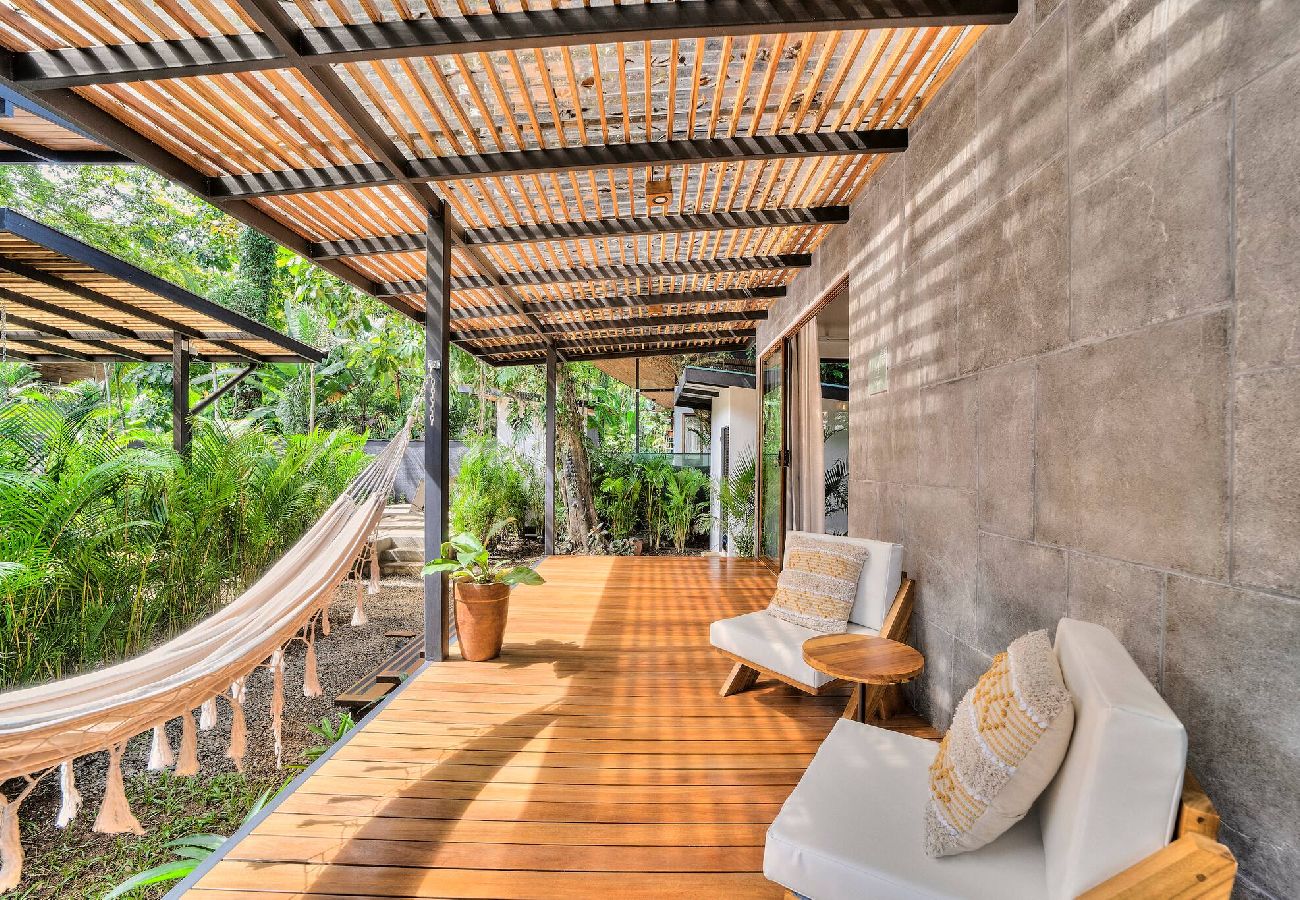 Villa in Puerto Viejo - Thyme Villa · Private Studio for Adults + Pool