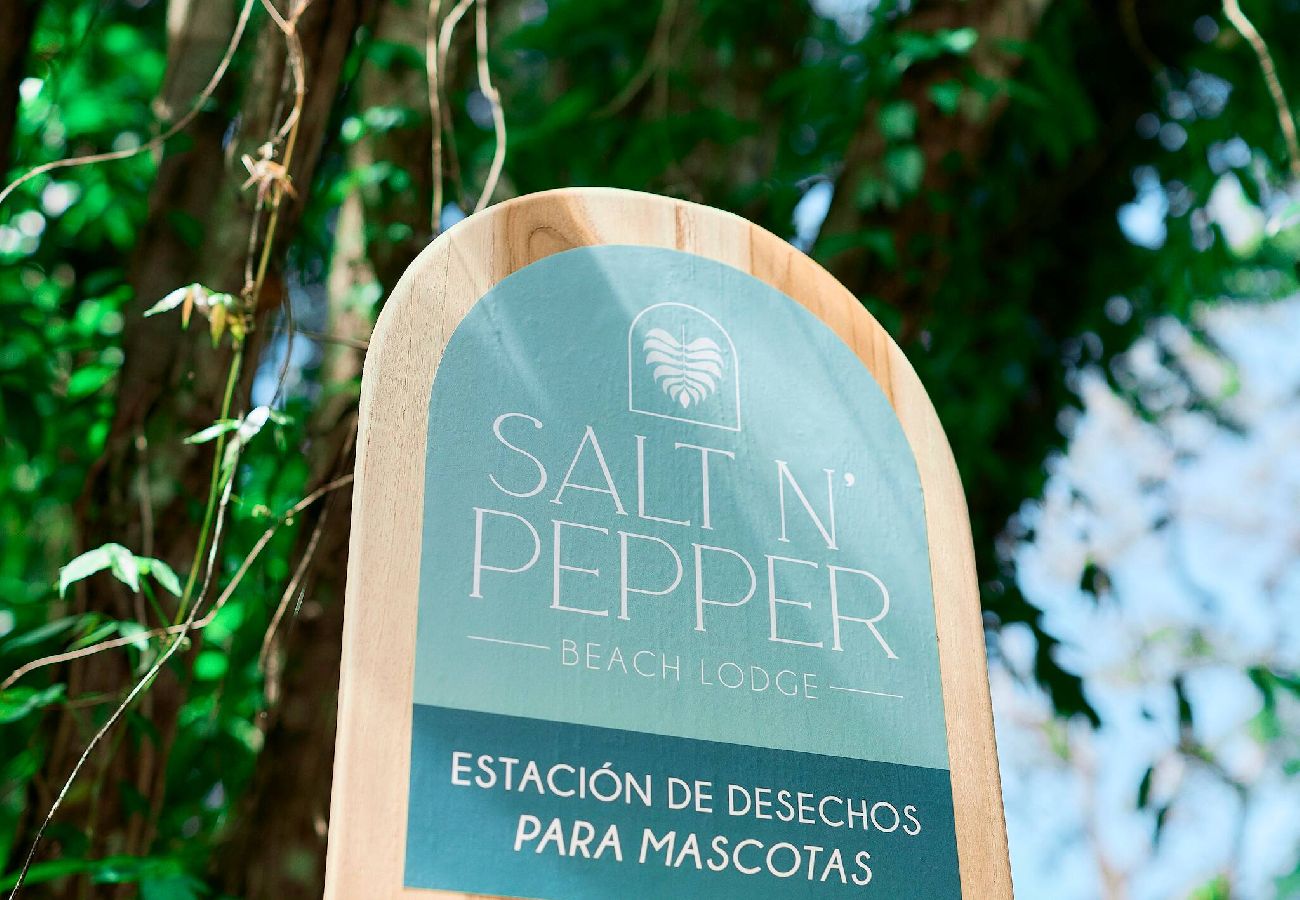 Villa in Puerto Viejo - Sage Villa · Private Studio for Adults + Pool