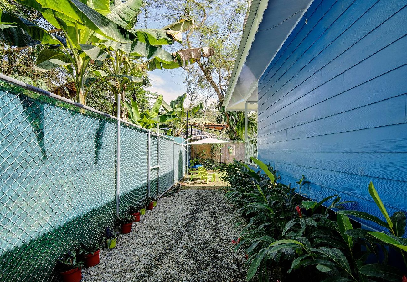 House in Puerto Viejo - Casa Caribe Azul · Pool & Caribbean Charm