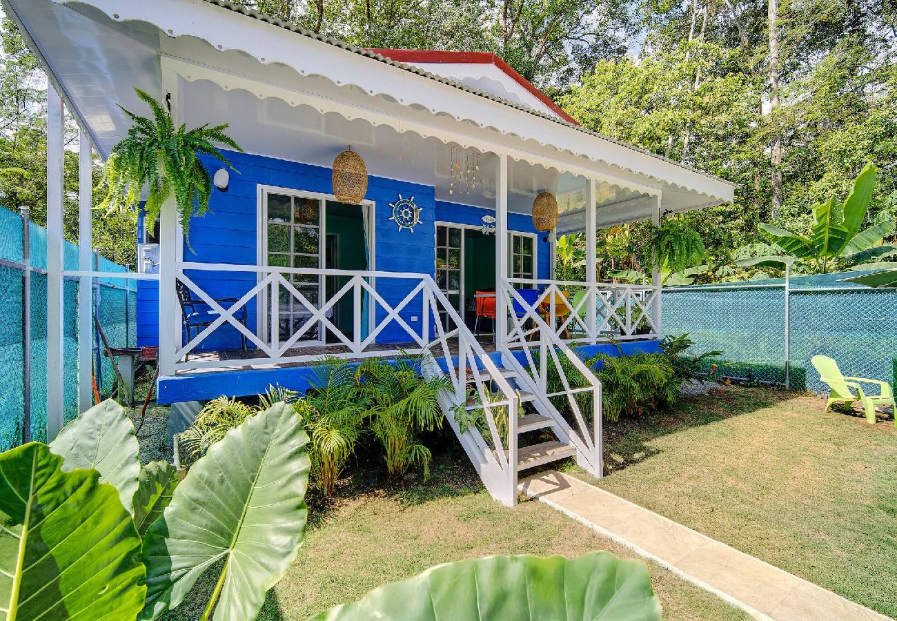 House in Puerto Viejo - Casa Caribe Azul · Pool & Caribbean Charm