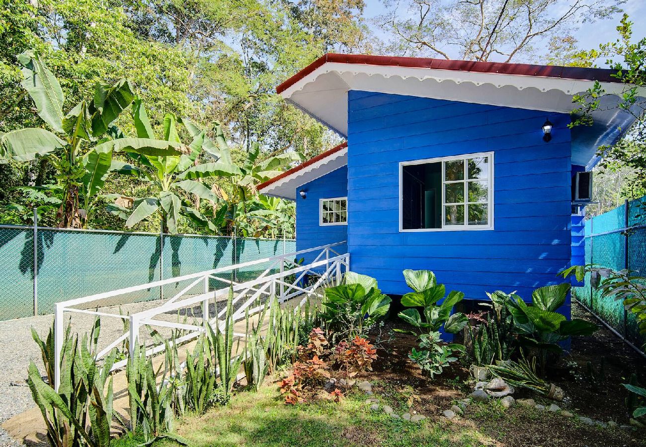 House in Puerto Viejo - Casa Caribe Azul · Pool & Caribbean Charm