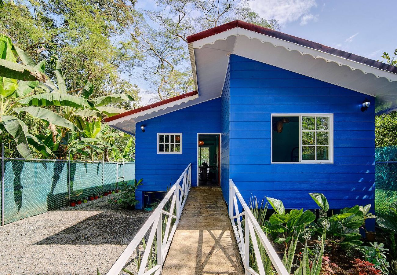 House in Puerto Viejo - Casa Caribe Azul · Pool & Caribbean Charm