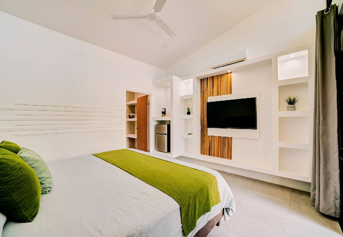 Apartment in Puerto Viejo - Suite Gaviota 4 | Centric w/AC & king-size bed 