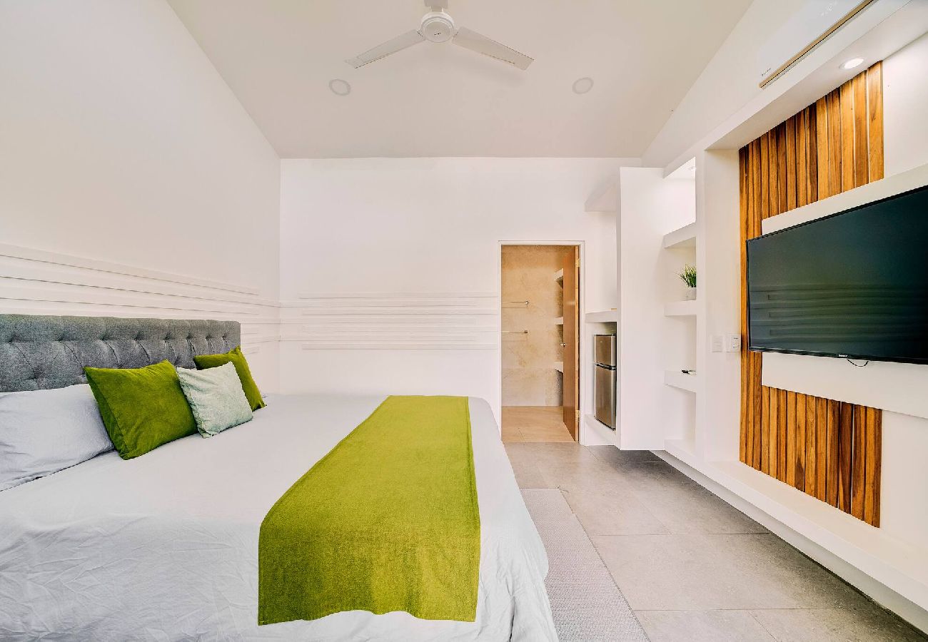 Apartment in Puerto Viejo - Suite Gaviota 5 | Centric w/AC & king-size bed 