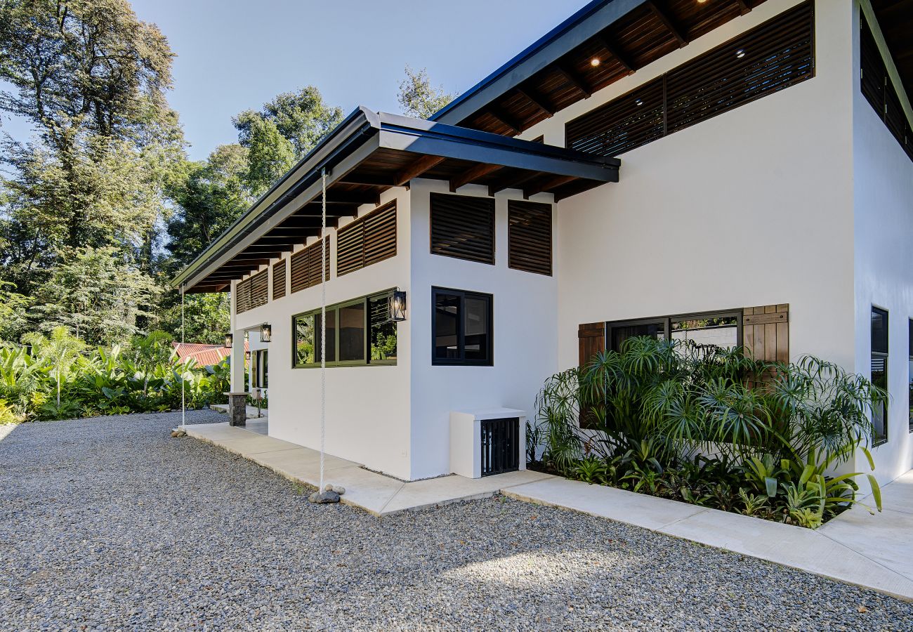 House in Playa Chiquita - Casa Chela | Breathtaking oasis - 4BR w/AC & Pool