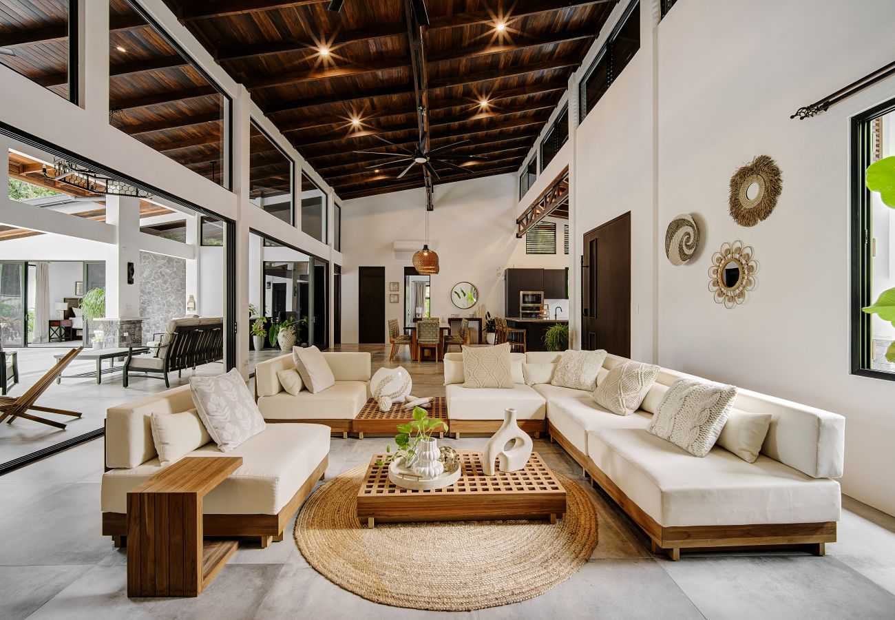 House in Playa Chiquita - Casa Chela | Breathtaking oasis - 4BR w/AC & Pool