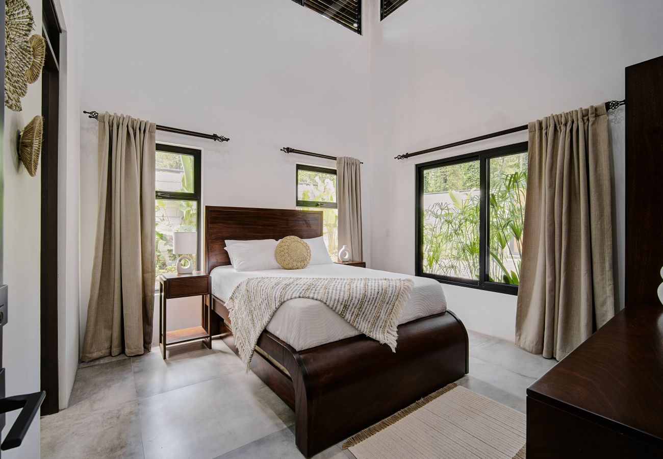 House in Playa Chiquita - Casa Chela | Breathtaking oasis - 4BR w/AC & Pool