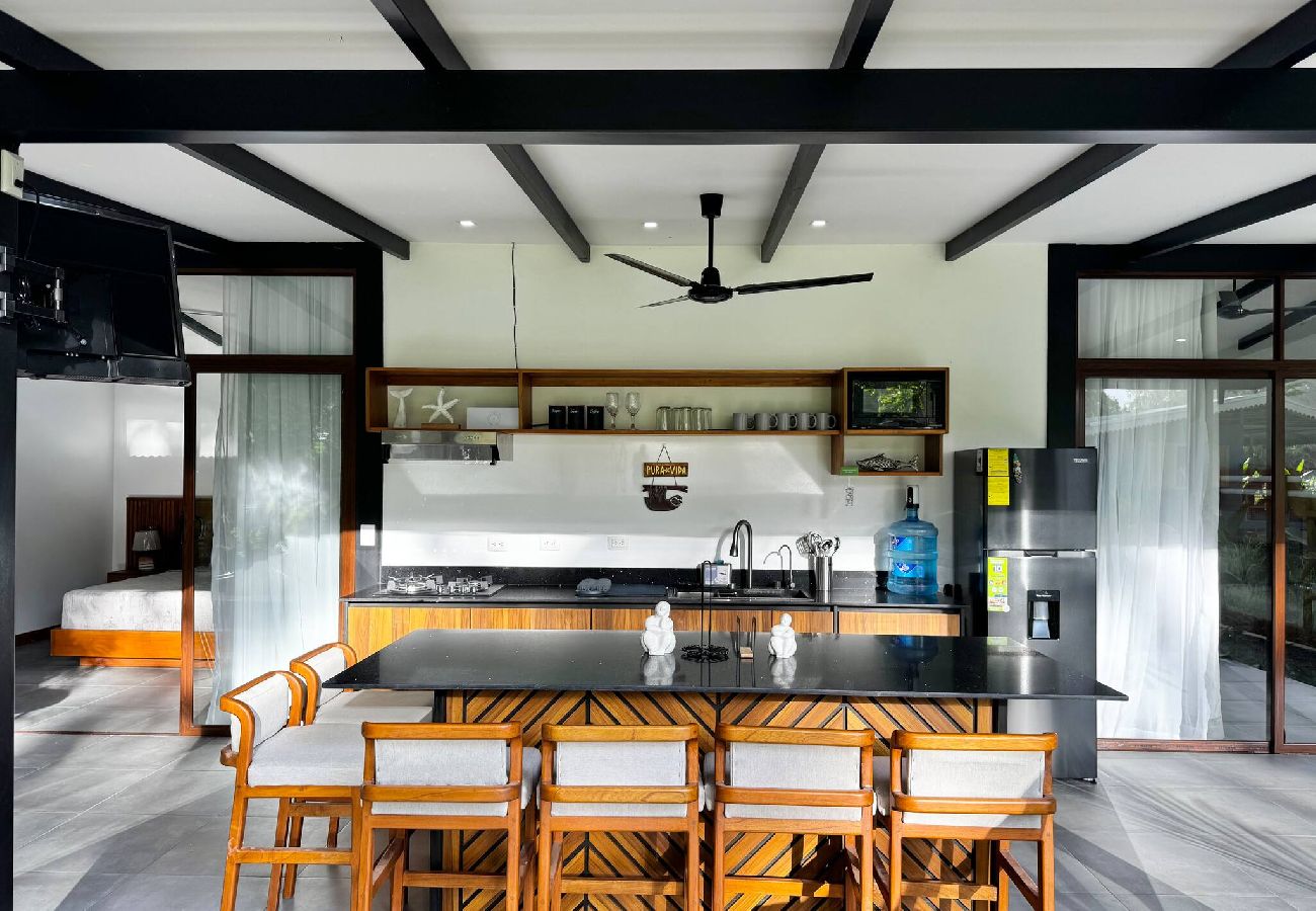 House in Puerto Viejo - Sharka House - Brand new gorgeous 2BR w/pool & AC 