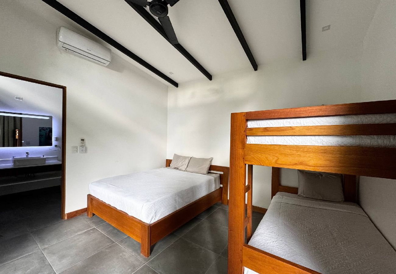 House in Puerto Viejo - Sharka House - Brand new gorgeous 2BR w/pool & AC 