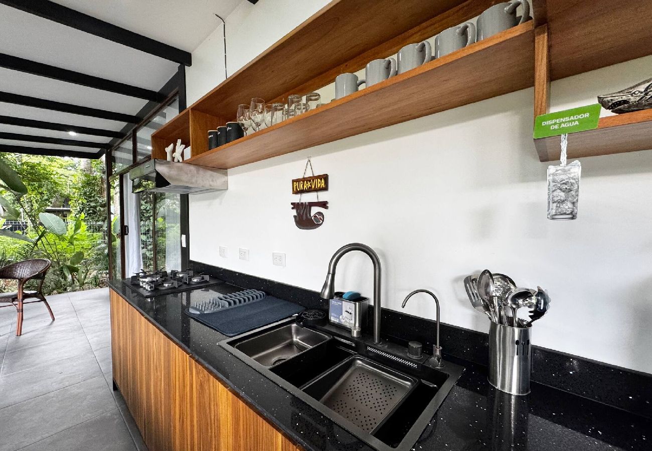 House in Puerto Viejo - Sharka House - Brand new gorgeous 2BR w/pool & AC 