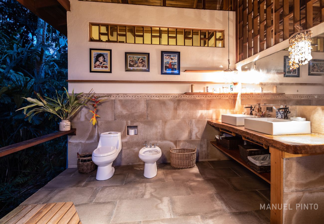 Villa in Punta Uva - Big Tree Wildlife Refuge • Private Oasis