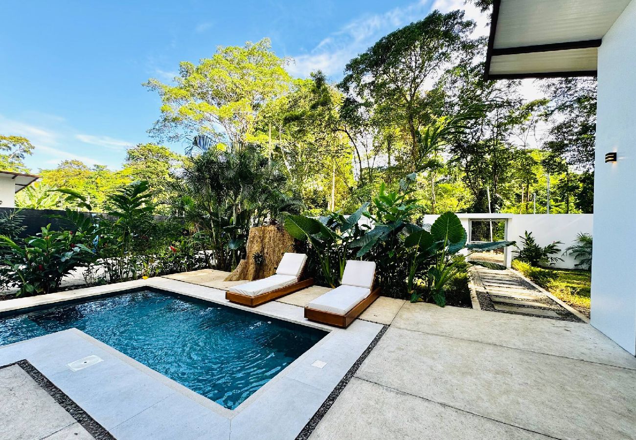 House in Talamanca - Casa Arena | 3BR Jungle Oasis w/Pool & AC 