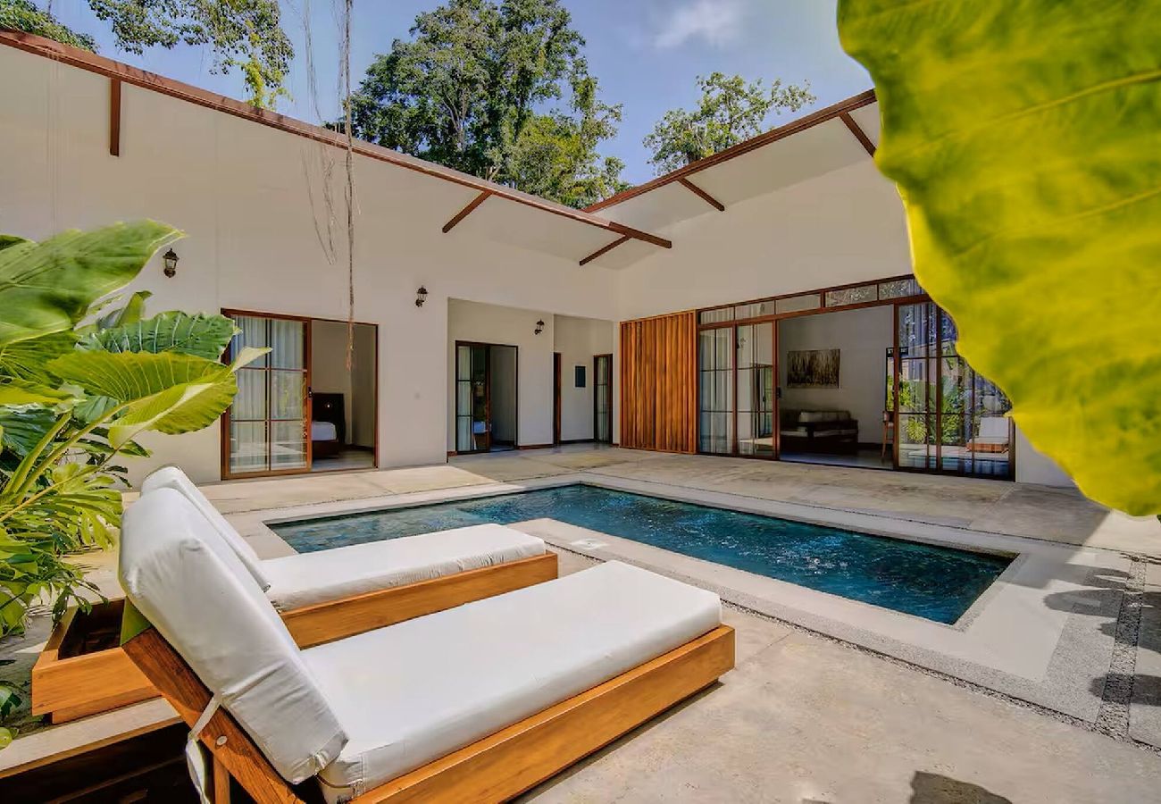 House in Puerto Viejo - UPA House | 3BR - A/C, Pool & Close to beaches 