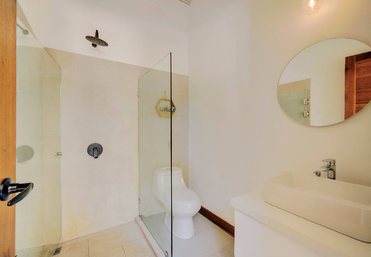 House in Puerto Viejo - UPA House | 3BR - A/C, Pool & Close to beaches 