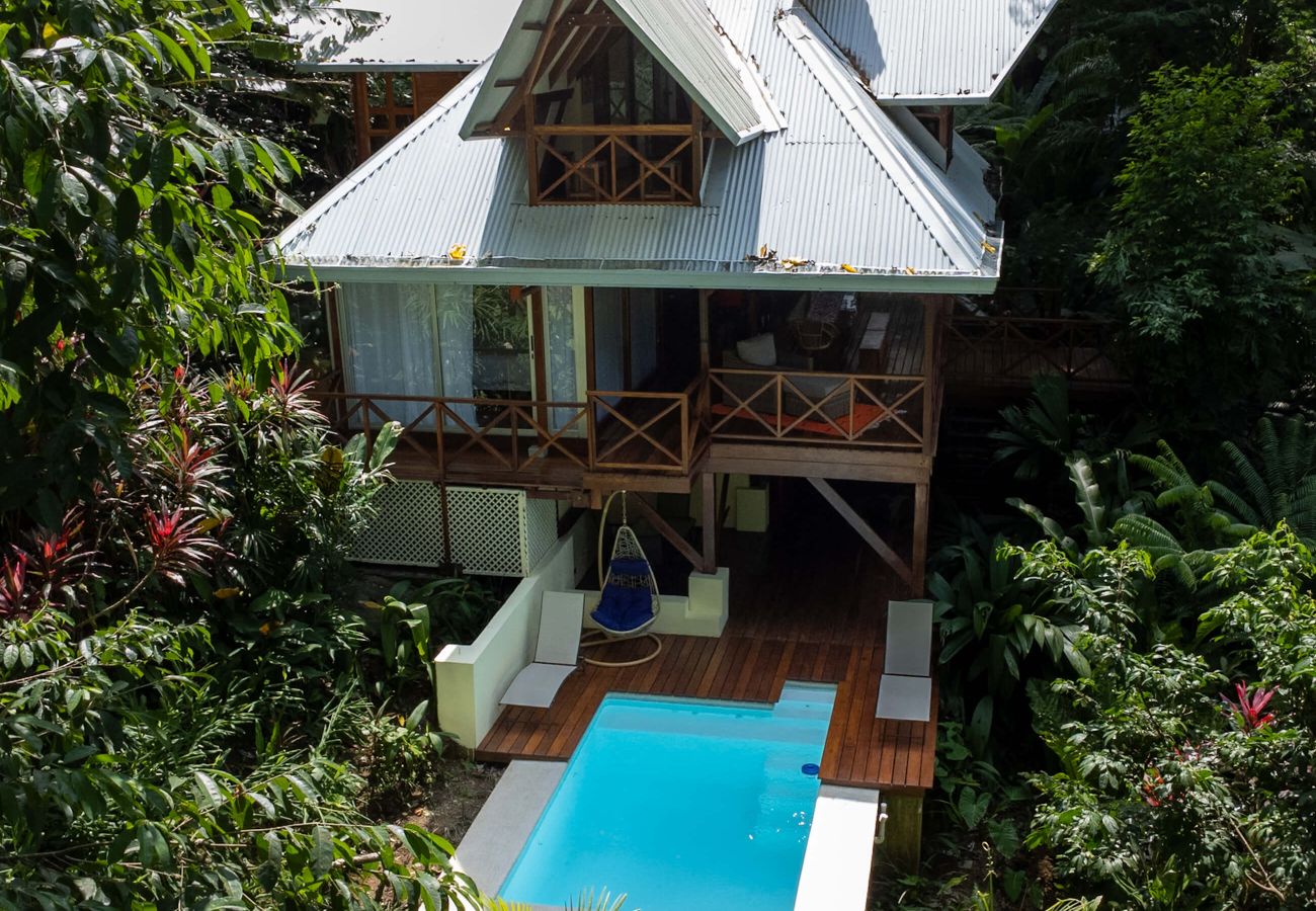 Villa in Cocles - Colibrí Secluded Villa w/pool in Cocles
