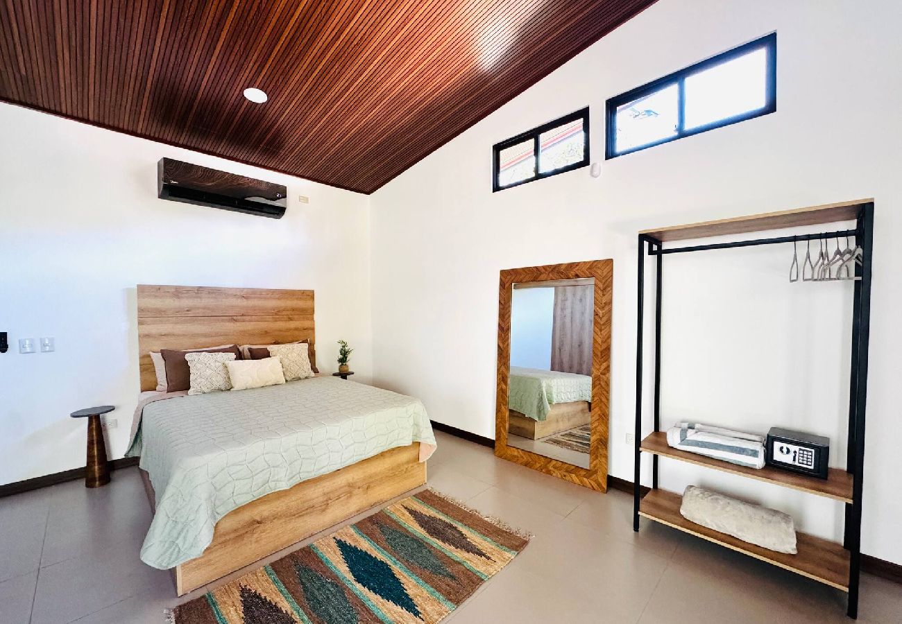 Apartment in Playa Negra - New! Casa Nalu | Steps from the sea w/pool & AC 