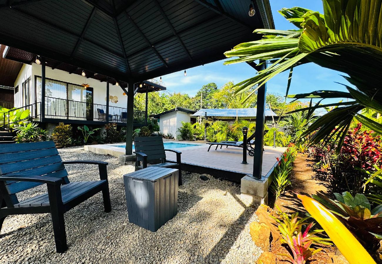 Apartment in Playa Negra - New! Casa Nalu | Steps from the sea w/pool & AC 