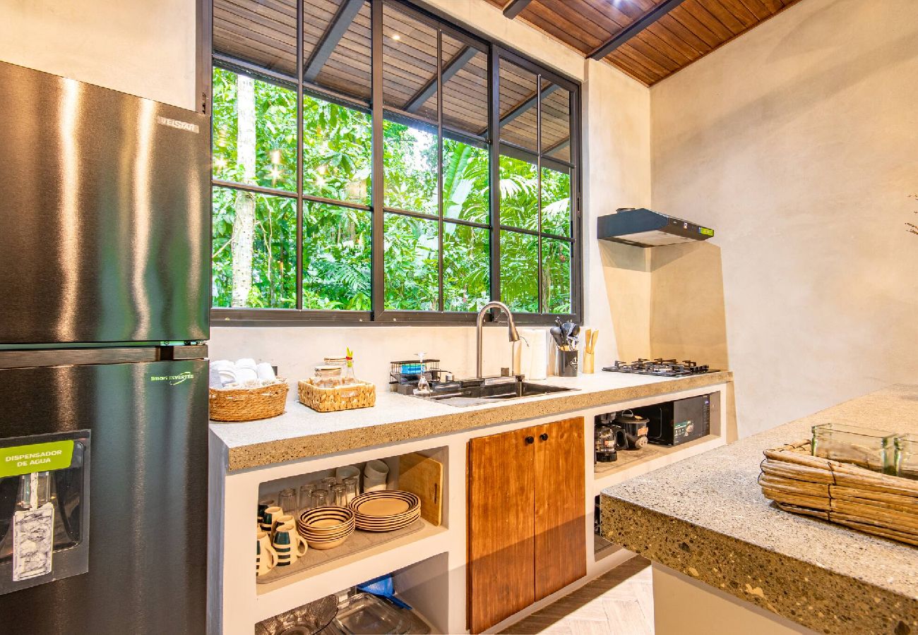 House in Hone Creek - Casa Sura | Between the jungle the sea w/AC & pool 