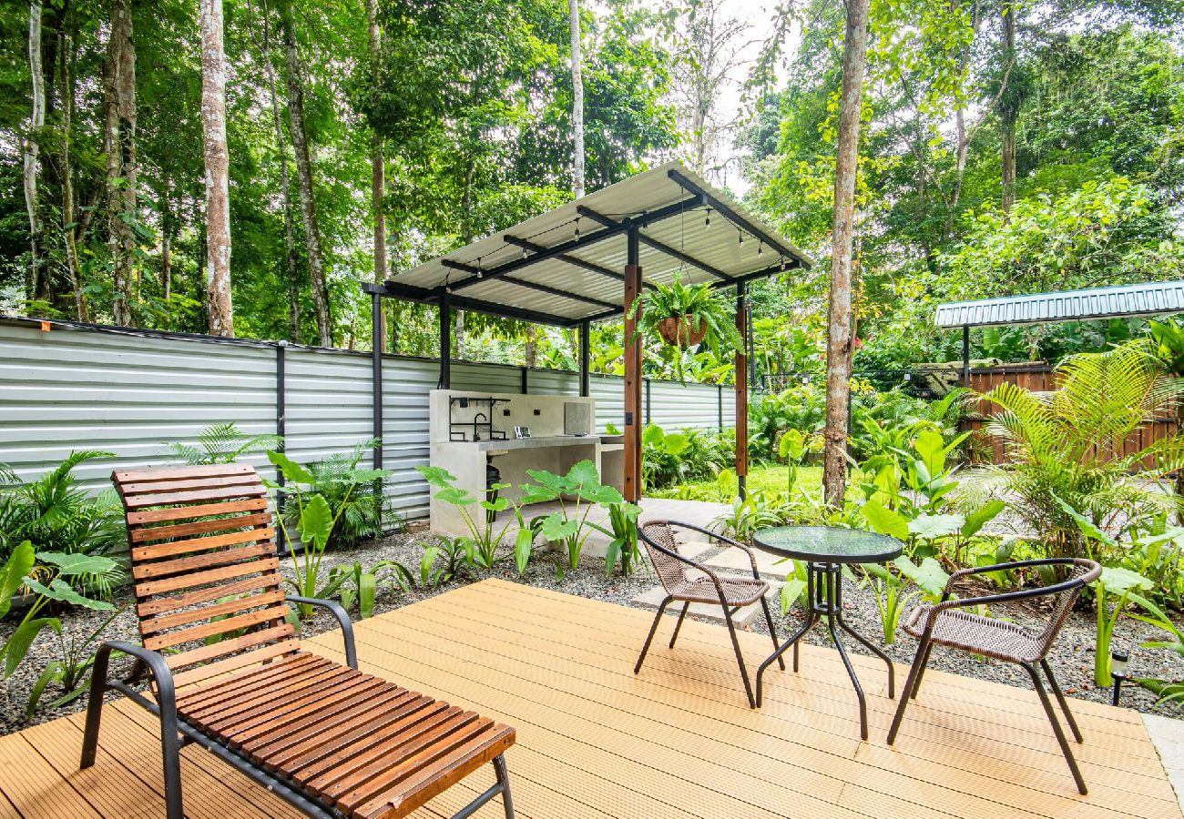 House in Hone Creek - Casa Sura | Between the jungle the sea w/AC & pool 